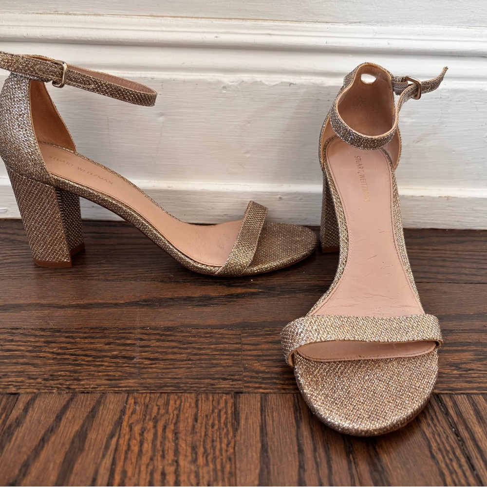 Stuart Weitzman Glittering Gold Heels